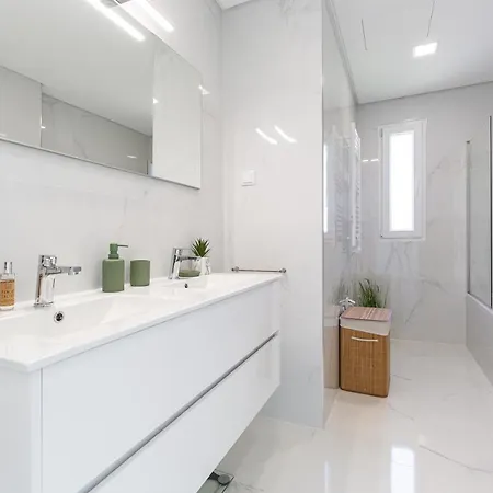 Sihem 's Luxury House Villa Santa Barbara (Lisbon)